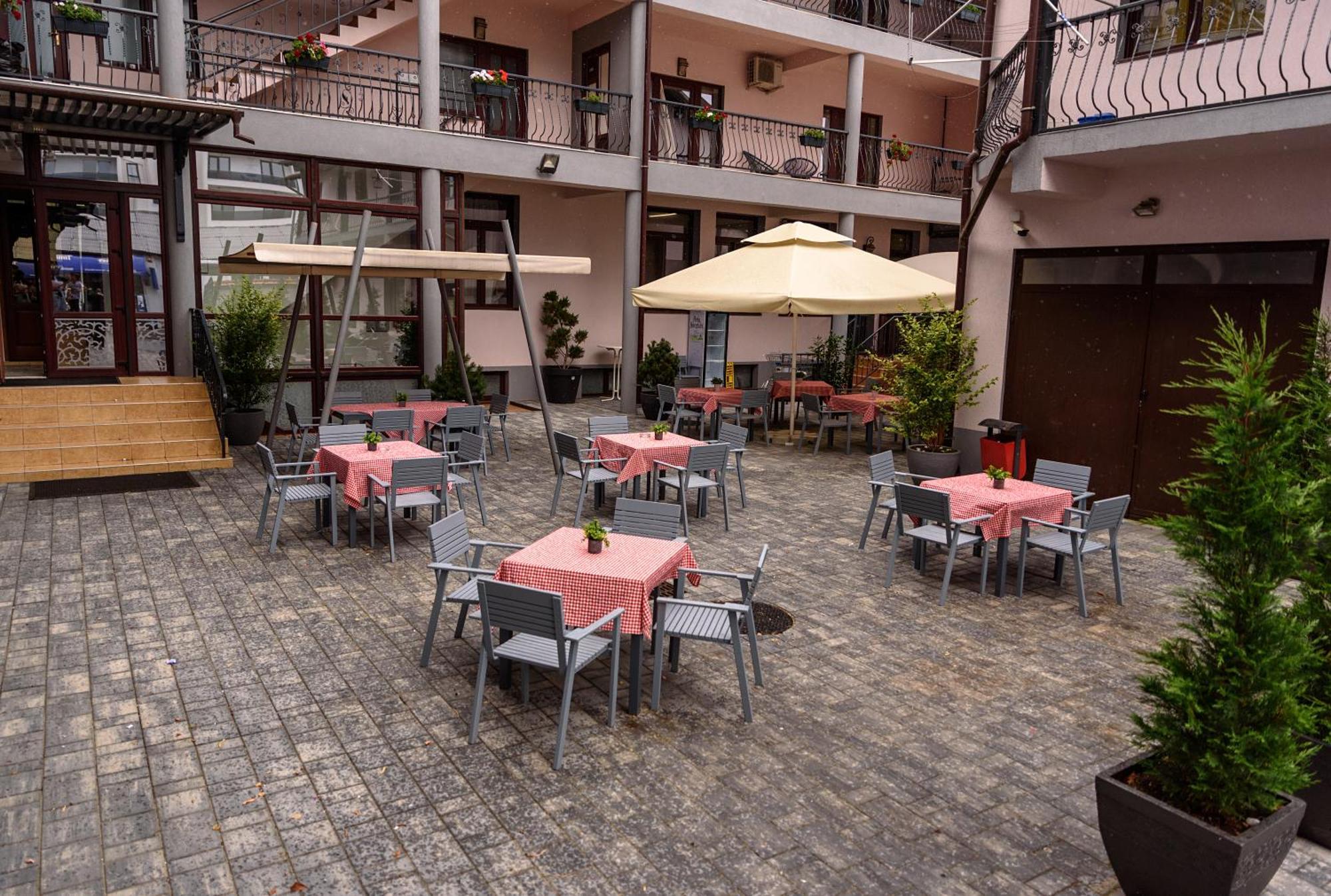 Hotel Stefani Sibiu Exterior photo